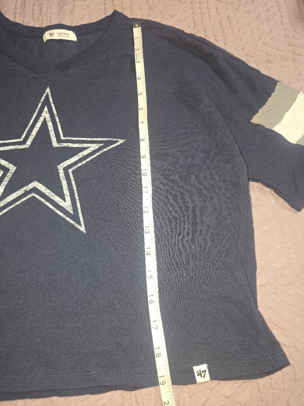Women's Dallas Cowboys '47 Navy Double Header Scout Cropped V-Neck T-Shirt Sz MD - Picture 11 of 11
